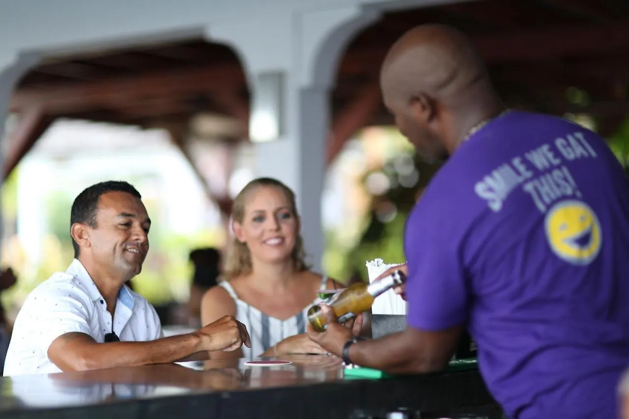 Pelican Bay Hotel Freeport